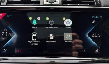 DS Automobiles DS 7 Crossback | 4×4 (doł. automatycznie) | Automatyczna | 300 KM | Biały full