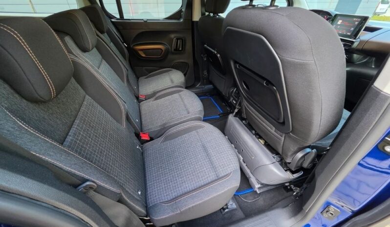 Peugeot Rifter | FWD (przód) | Automatyczna | 131 KM | Niebieski full