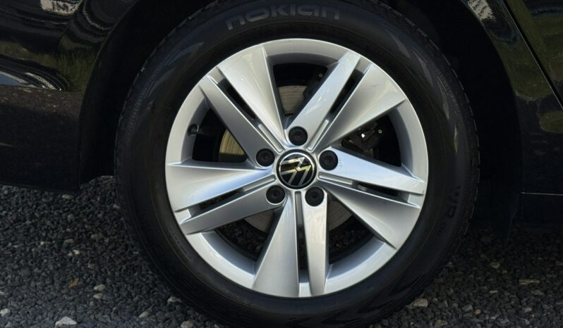 Volkswagen Golf | FWD (przód) | Manualna | 115 KM | Czarny full