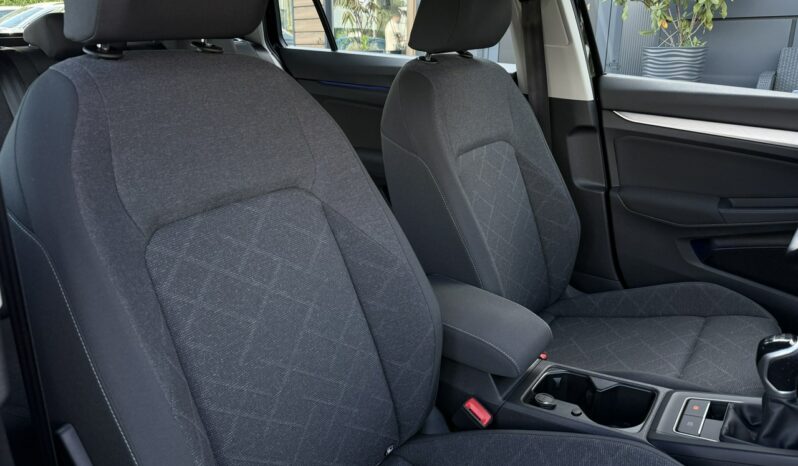 Volkswagen Golf | FWD (przód) | Manualna | 115 KM | Czarny full