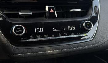Toyota Corolla | FWD (przód) | Automatyczna | 122 KM | Srebrny full