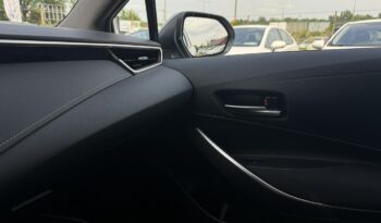 Toyota Corolla | FWD (przód) | Automatyczna | 122 KM | Srebrny full