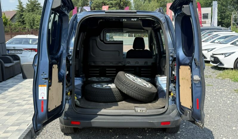 Ford Transit Courier | FWD (przód) | Manualna | 100 KM | Niebieski full