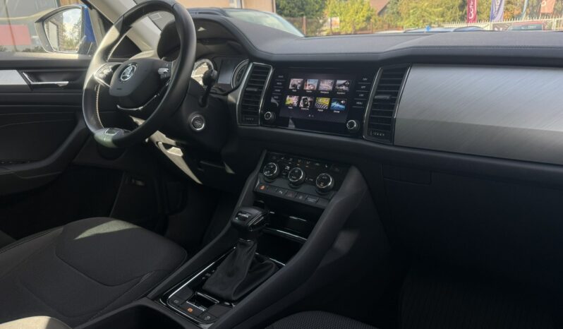 Skoda Kodiaq | FWD (przód) | Automatyczna | 150 KM | Niebieski full