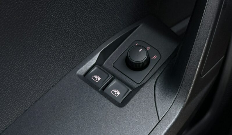 Seat Ibiza | FWD (przód) | Manualna | 80 KM | Granatowy full