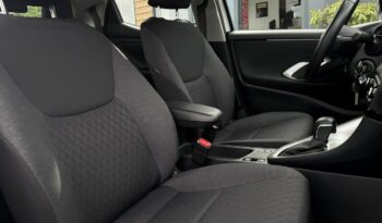 Toyota Yaris | FWD (przód) | Automatyczna | 116 KM | Biały full