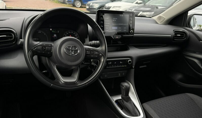 Toyota Yaris | FWD (przód) | Automatyczna | 116 KM | Biały full