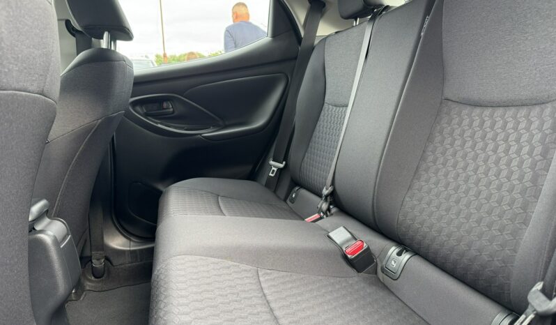 Toyota Yaris | FWD (przód) | Automatyczna | 116 KM | Biały full
