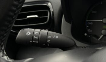 Toyota Yaris | FWD (przód) | Automatyczna | 116 KM | Biały full