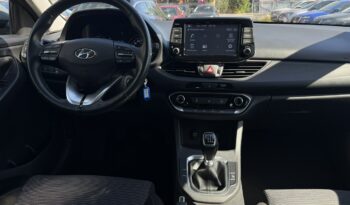 Hyundai i30 | FWD (przód) | Manualna | 120 KM | Srebrny full