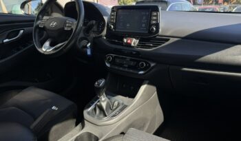 Hyundai i30 | FWD (przód) | Manualna | 120 KM | Srebrny full