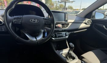 Hyundai i30 | FWD (przód) | Manualna | 120 KM | Srebrny full