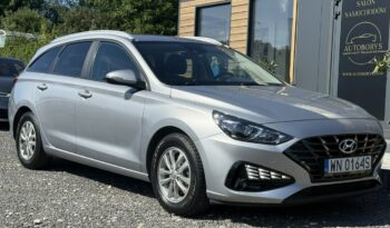 Hyundai i30 | FWD (przód) | Manualna | 120 KM | Srebrny full
