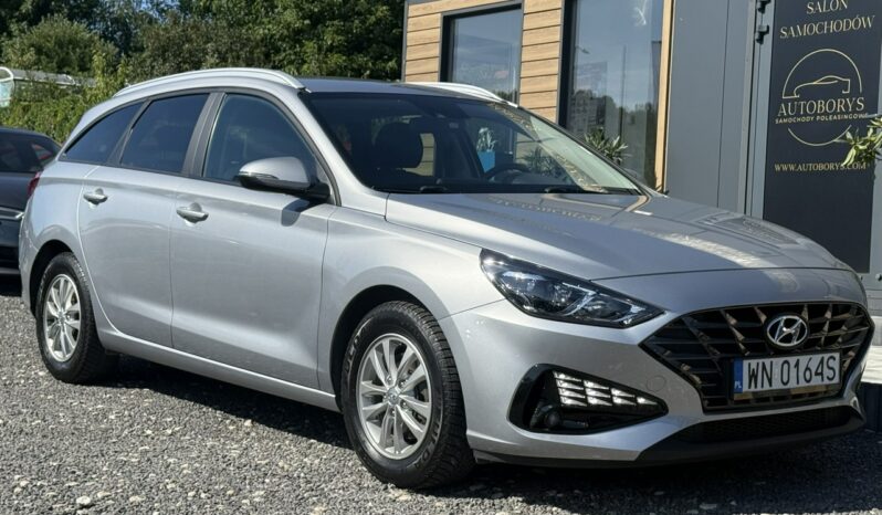Hyundai i30 | FWD (przód) | Manualna | 120 KM | Srebrny full