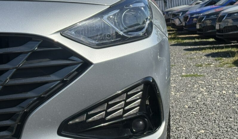 Hyundai i30 | FWD (przód) | Manualna | 120 KM | Srebrny full