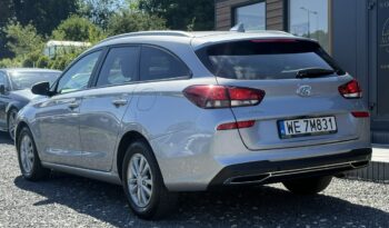 Hyundai i30 | FWD (przód) | Manualna | 120 KM | Srebrny full