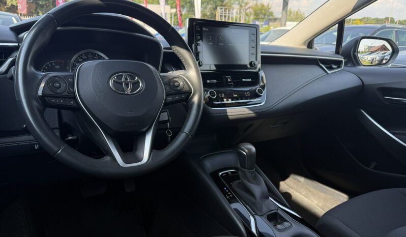 Toyota Corolla | FWD (przód) | Automatyczna | 125 KM | Srebrny full