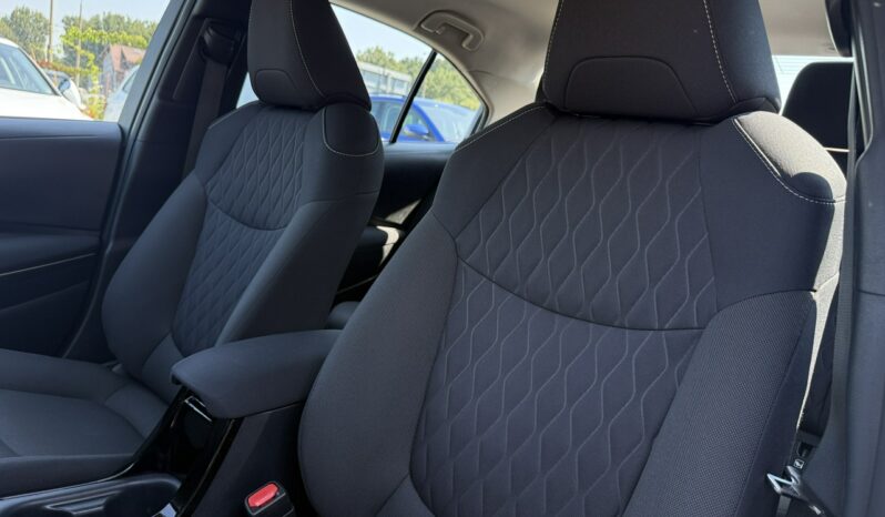 Toyota Corolla | FWD (przód) | Manualna | 132 KM | Czarny full