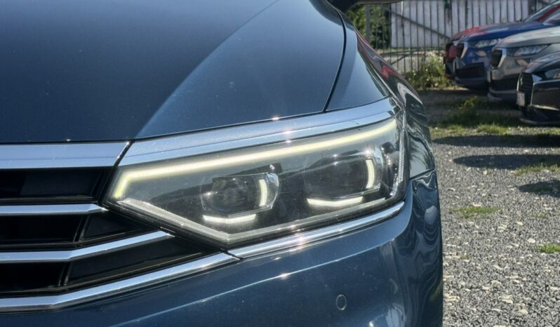 Volkswagen Passat | FWD (przód) | Automatyczna | 200 KM | Granatowy full