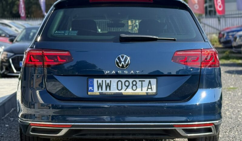 Volkswagen Passat | FWD (przód) | Automatyczna | 200 KM | Granatowy full