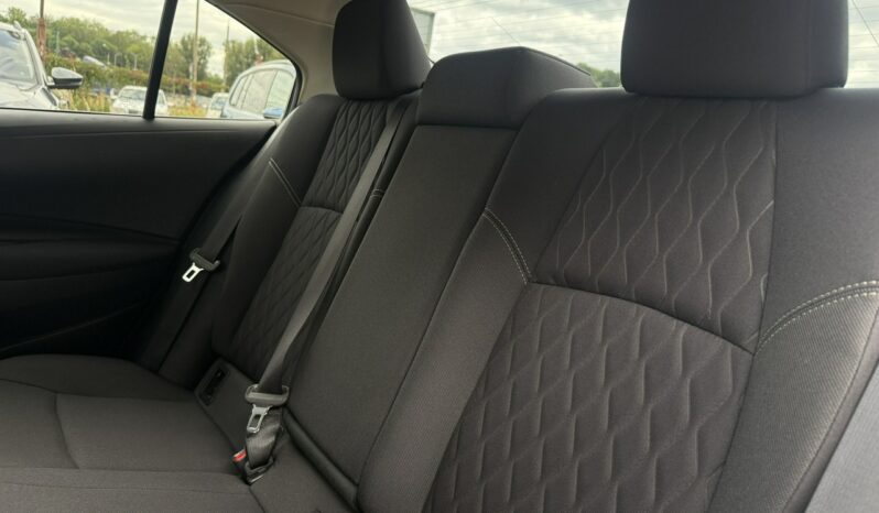 Toyota Corolla | FWD (przód) | Automatyczna | 125 KM | Biały full
