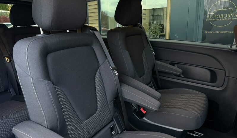 Mercedes-Benz Klasa V | 4×4 (doł. automatycznie) | Automatyczna | 163 KM | Srebrny full