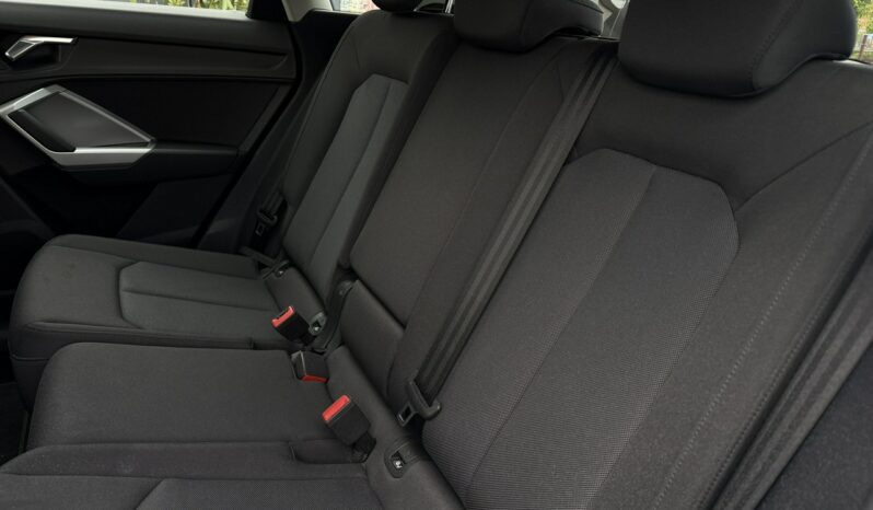 Audi Q3 | FWD (przód) | Automatyczna | 150 KM | Biały full