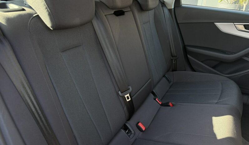 Audi A4 Avant | FWD (przód) | Automatyczna | 136 KM | Czarny full