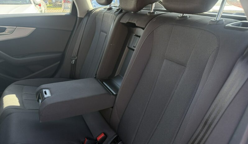 Audi A4 Avant | FWD (przód) | Automatyczna | 136 KM | Czarny full