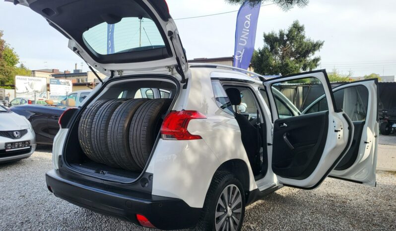 Peugeot 2008 | FWD (przód) | Manualna | 100 KM | Biały full