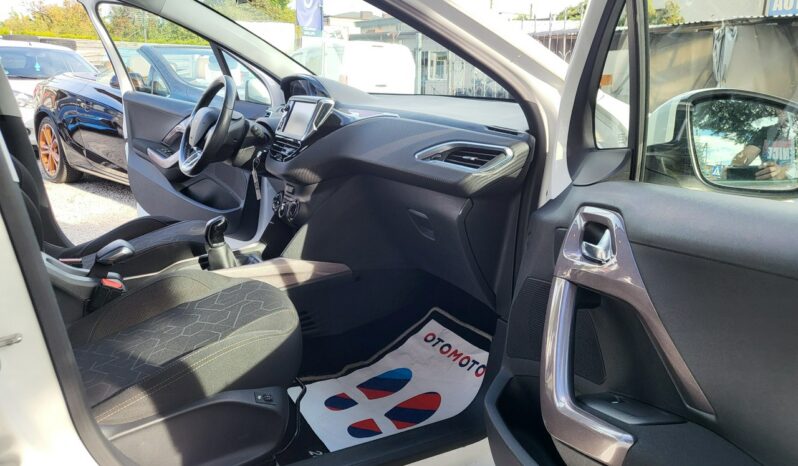 Peugeot 2008 | FWD (przód) | Manualna | 100 KM | Biały full