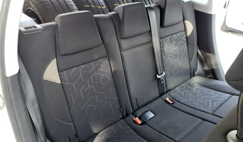 Peugeot 2008 | FWD (przód) | Manualna | 100 KM | Biały full