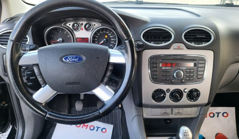 Ford Focus | FWD (przód) | Manualna | 101 KM | Czarny full