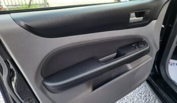 Ford Focus | FWD (przód) | Manualna | 101 KM | Czarny full
