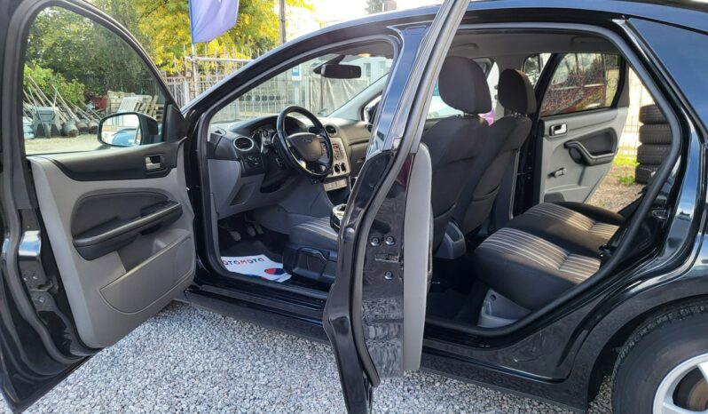 Ford Focus | FWD (przód) | Manualna | 101 KM | Czarny full