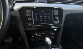 Volkswagen Passat Variant | FWD (przód) | Automatyczna | 150 KM | Srebrny full