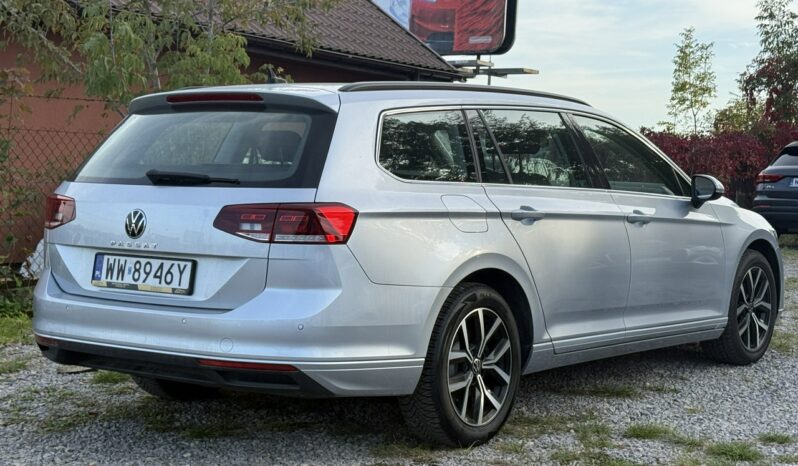 Volkswagen Passat Variant | FWD (przód) | Automatyczna | 150 KM | Srebrny full