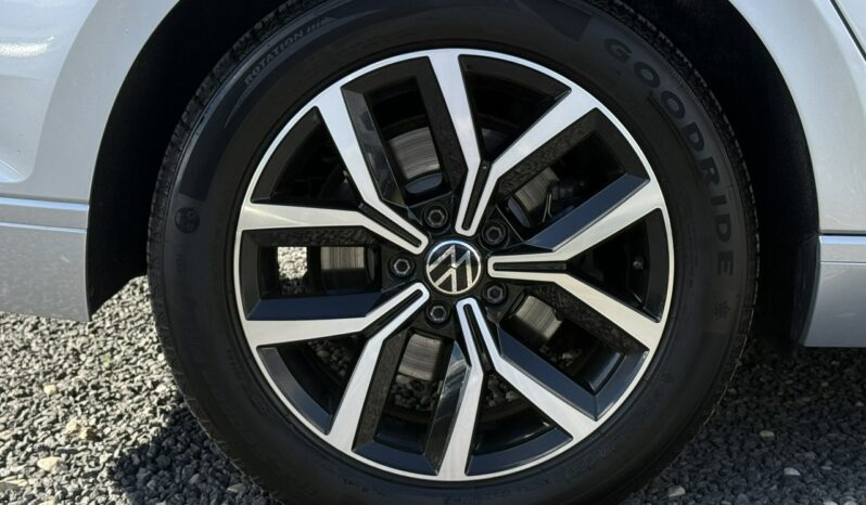 Volkswagen Passat Variant | FWD (przód) | Automatyczna | 150 KM | Srebrny full