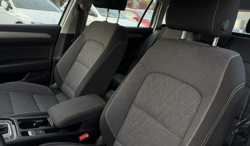 Volkswagen Passat Variant | FWD (przód) | Automatyczna | 150 KM | Srebrny full