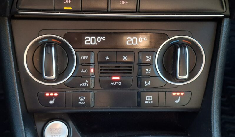 Audi Q3 | FWD (przód) | Manualna | 150 KM | Niebieski full