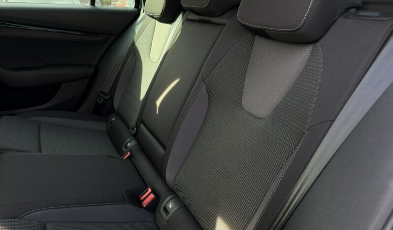 Skoda Octavia | FWD (przód) | Manualna | 115 KM | Czarny full