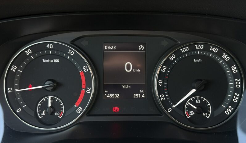 Skoda Octavia | FWD (przód) | Manualna | 150 KM | Srebrny full