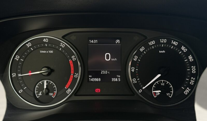 Skoda Octavia | FWD (przód) | Manualna | 150 KM | Srebrny full
