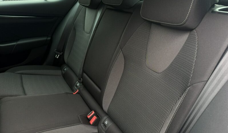 Skoda Octavia | FWD (przód) | Manualna | 150 KM | Srebrny full