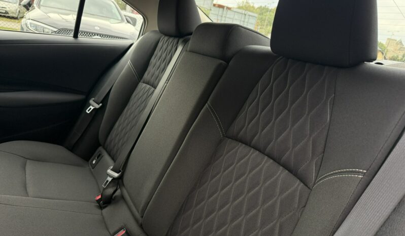Toyota Corolla | FWD (przód) | Automatyczna | 125 KM | Srebrny full