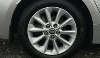 Toyota Corolla | FWD (przód) | Automatyczna | 125 KM | Srebrny full