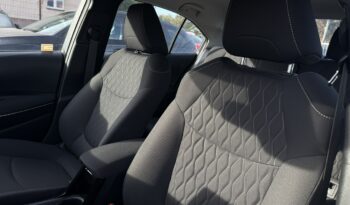 Toyota Corolla | FWD (przód) | Automatyczna | 125 KM | Srebrny full