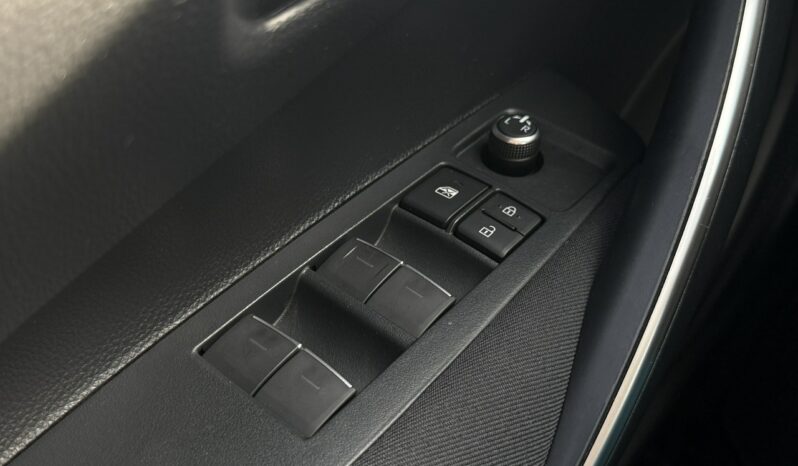 Toyota Corolla | FWD (przód) | Manualna | 125 KM | Biały full