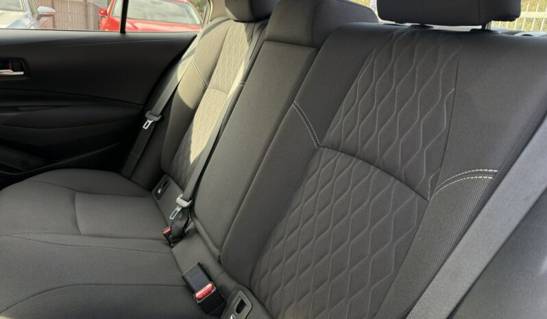 Toyota Corolla | FWD (przód) | Manualna | 125 KM | Biały full