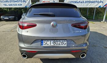 Alfa Romeo Stelvio | 4×4 (doł. automatycznie) | Automatyczna | 200 KM | Szary full